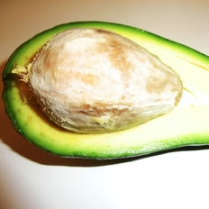 Avocado, aufgeschnitten