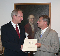 Überreichung der Habilitationsurkunde