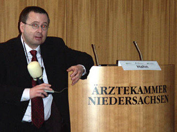 Prof. Dr. Andreas Hahn