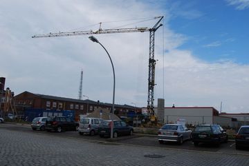 Baustelle mit Kran