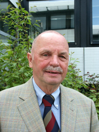 Dr. Gerhard Senning