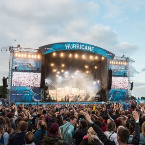 Tausende feierten beim Hurricane-Festival 2015 in Scheeßel