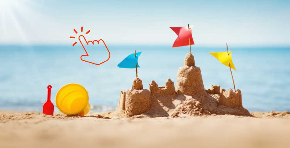 Sandburg an einem Strand